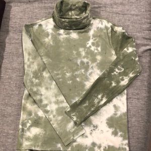 Monty Green Tie Dye Turtleneck